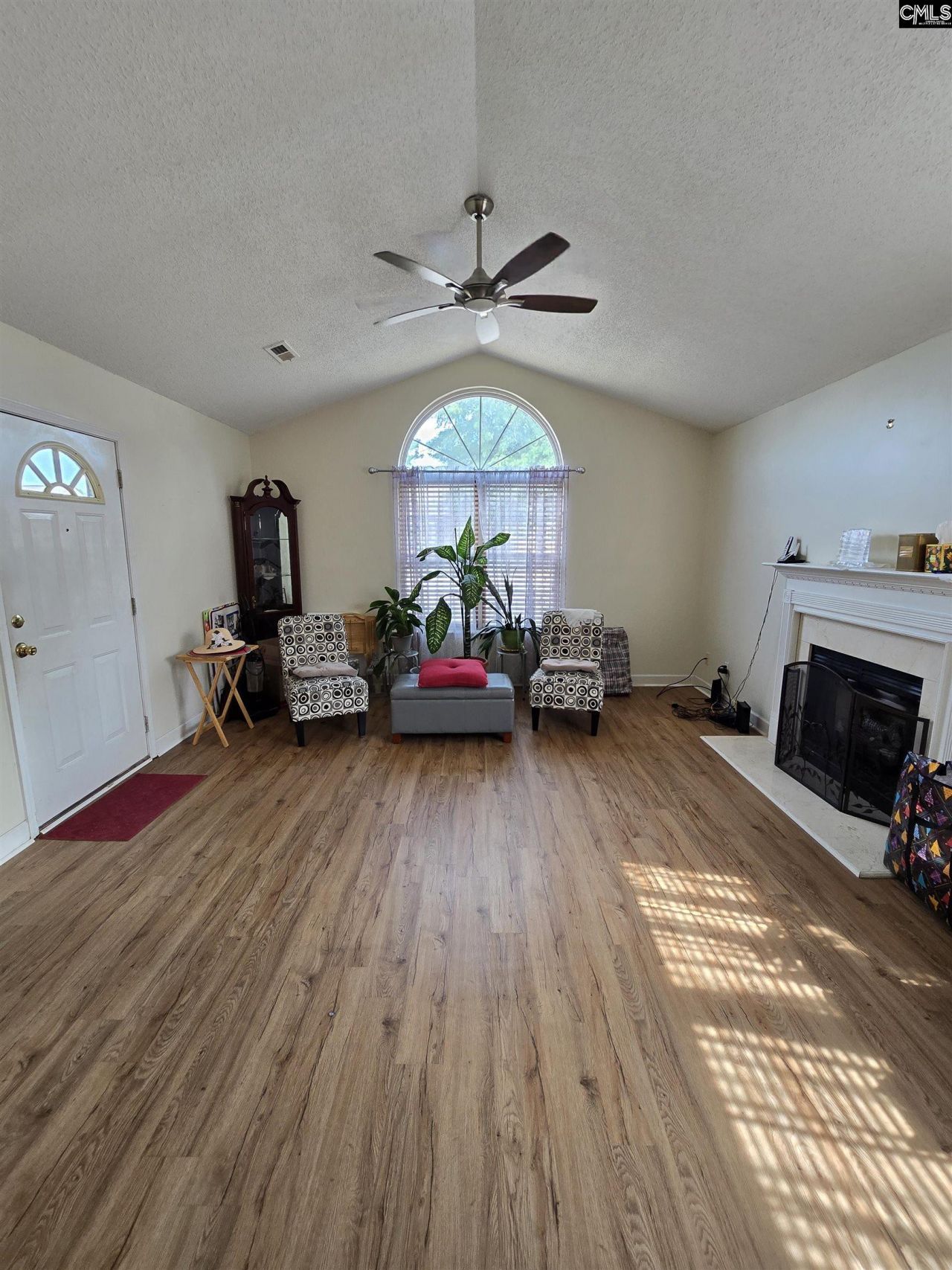 118 Gallivan Drive  Photo 9