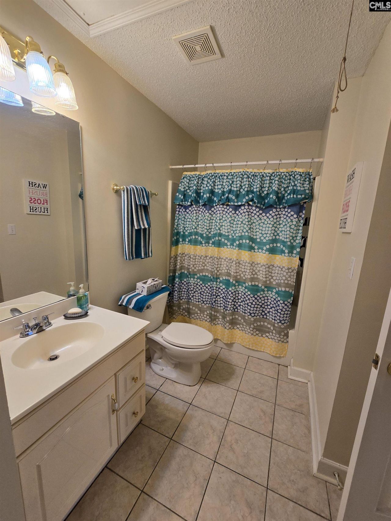 118 Gallivan Drive  Photo 16