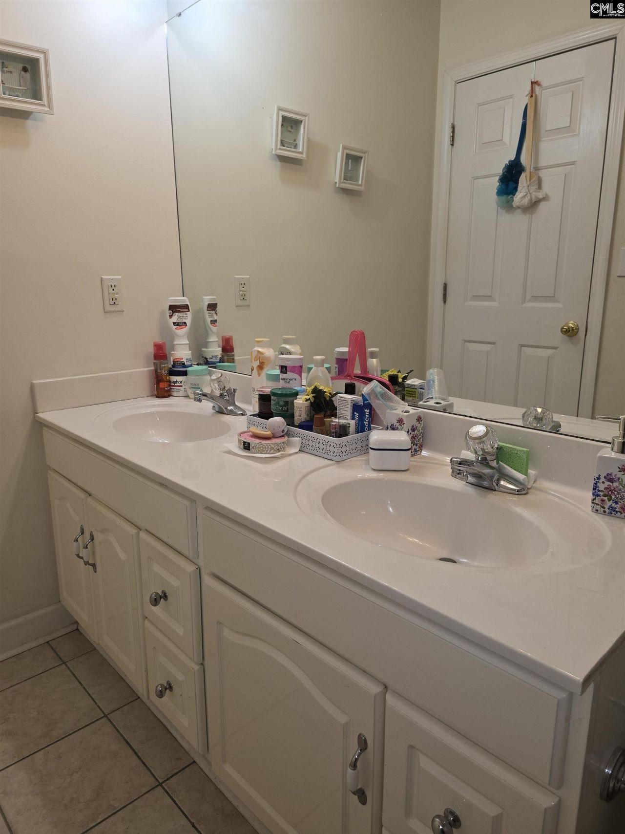 118 Gallivan Drive  Photo 19