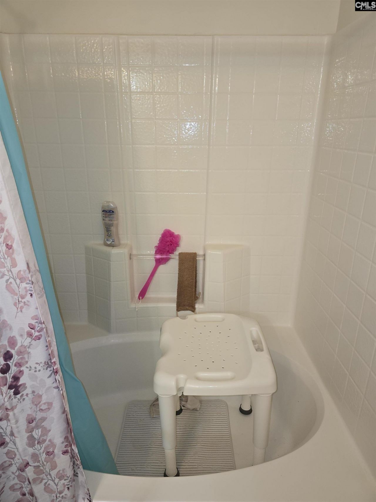 118 Gallivan Drive  Photo 21