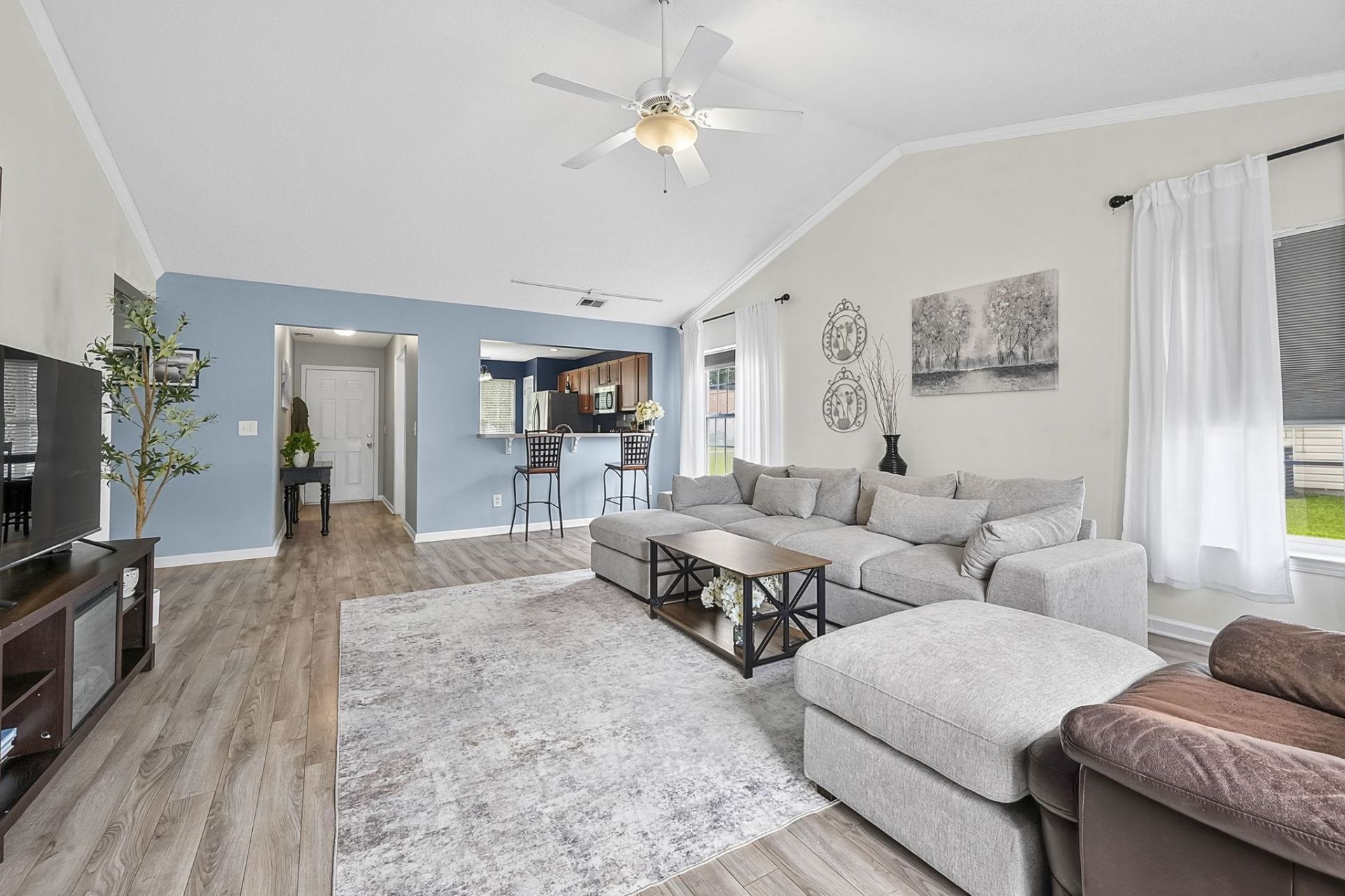 8333 Tartan Ln. Photo 17