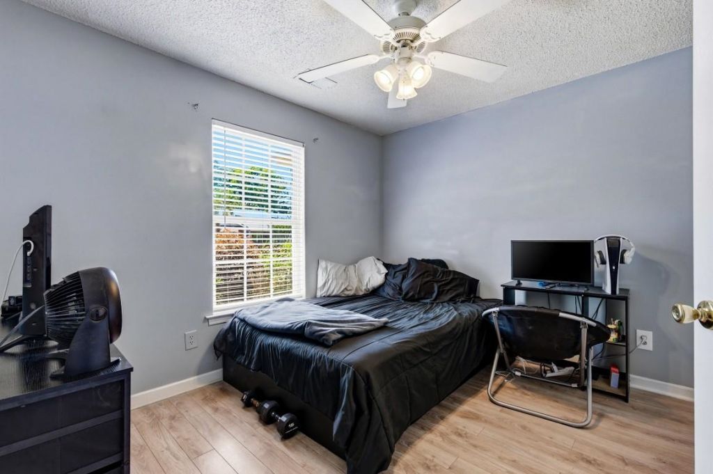 8333 Tartan Ln. Photo 18