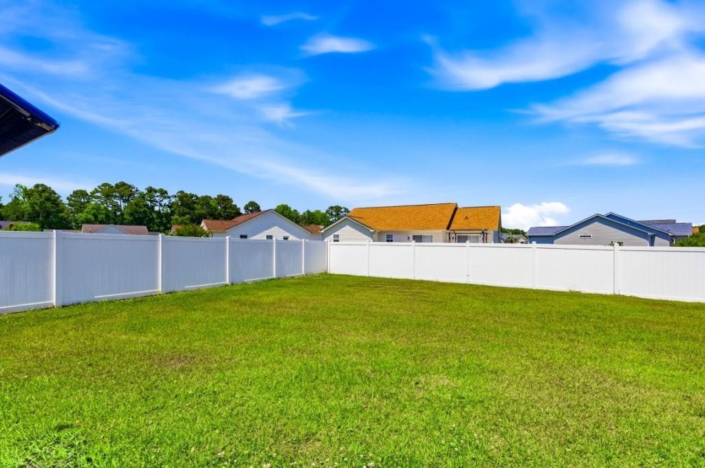 8333 Tartan Ln. Photo 5