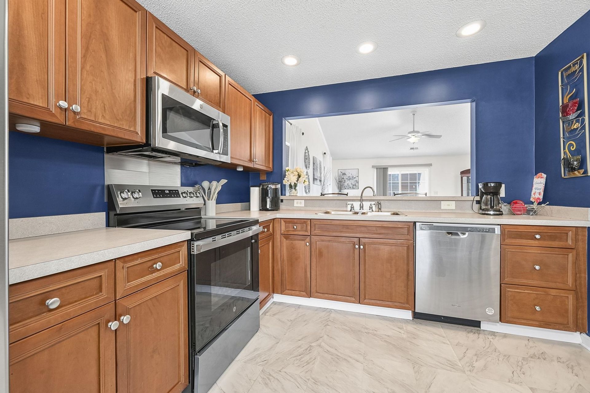 8333 Tartan Ln. Photo 9