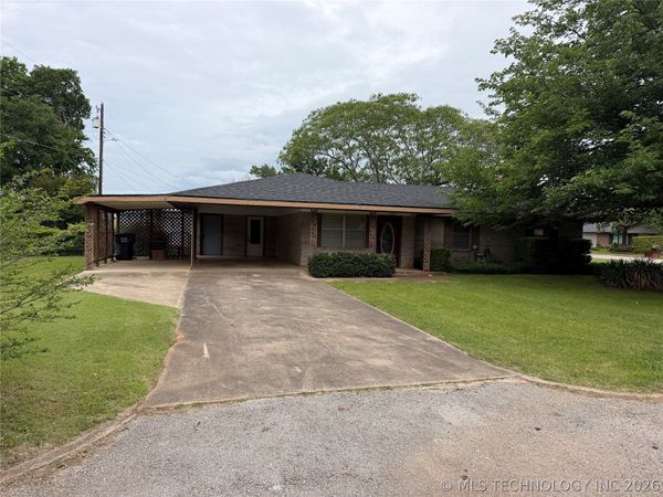 1303 Twin Lakes, Madill, OK 73446