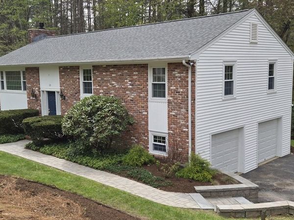 135 Walker Pond Rd, Sturbridge, MA 01566