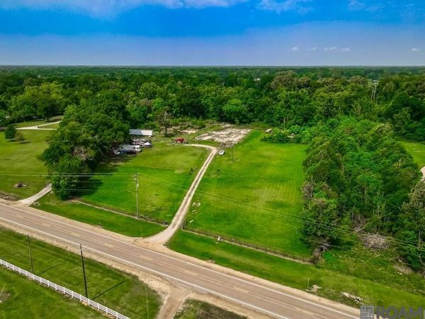 21717 Plank Rd, Zachary, LA 70791