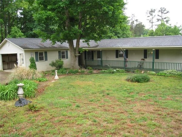 1055 Zack Drive, Pilot Mountain, NC 27041