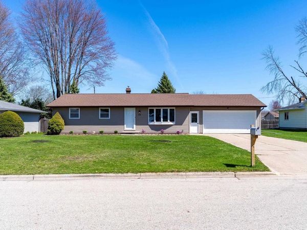 838 MARYDALE DRIVE, Green Bay, WI 54313