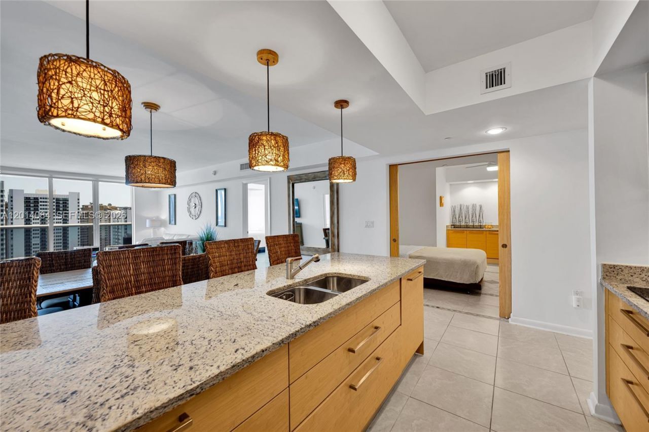 1830 S Ocean Dr , Unit 1703, Hallandale Beach, FL 33009 Photo