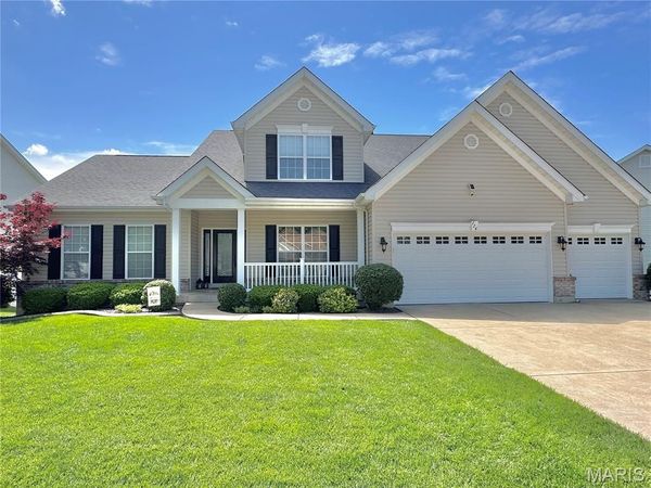 724 Autumnwood Forest Drive , Lake St Louis, MO 63367