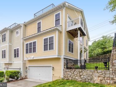114 MOUNT HIGH STREET, OCCOQUAN, VA 22125