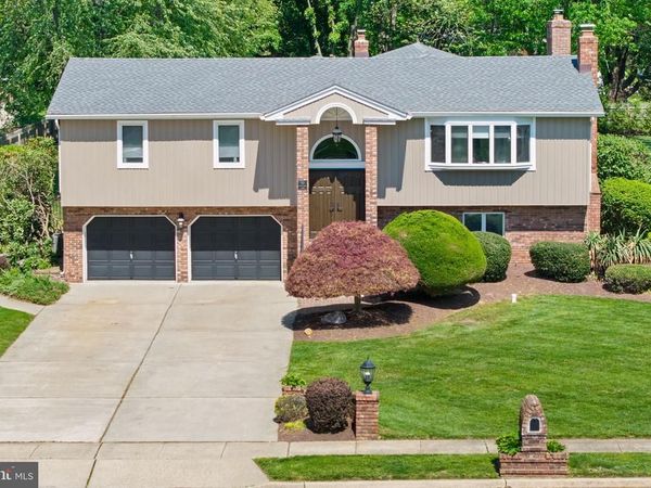 33 E ACRES DRIVE , HAMILTON, NJ 08620