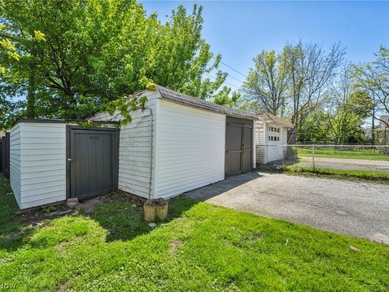 2153 W 106th Street, Cleveland, OH 44102 Photo 39