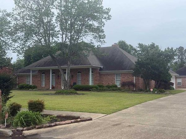 105 Briarcrest, Blytheville, AR 72315