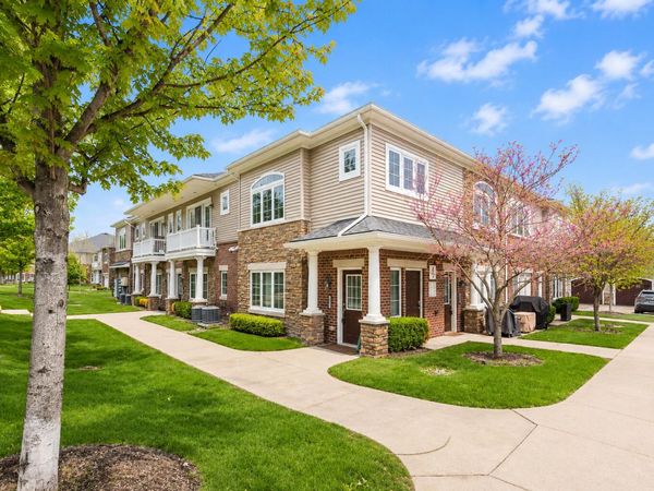 5535 Arbor Chase Drive, Ann Arbor, MI 48103