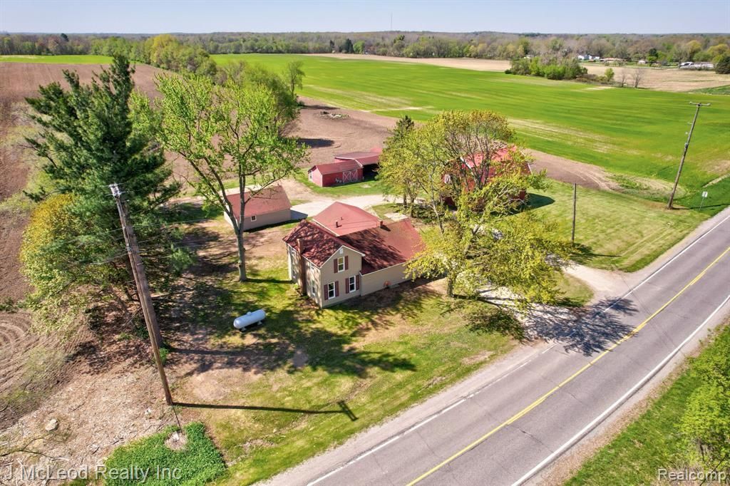 7016 E Dodge Road, Forest Township, MI 48458 Main Photo
