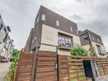 1952 Kearney Court, Dallas, TX 75204
