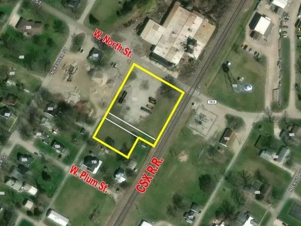 118 W Plum Street , Deshler, OH 43516