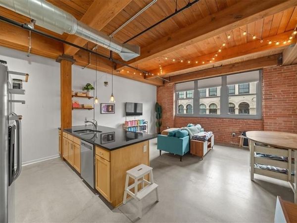 712 Broadway Boulevard, Unit 704, Kansas City, MO 64105