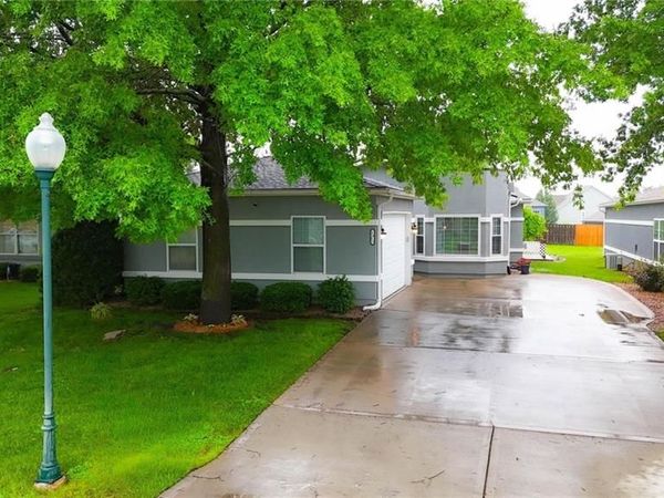 2815 NE Sonora Drive, Blue Springs, MO 64014
