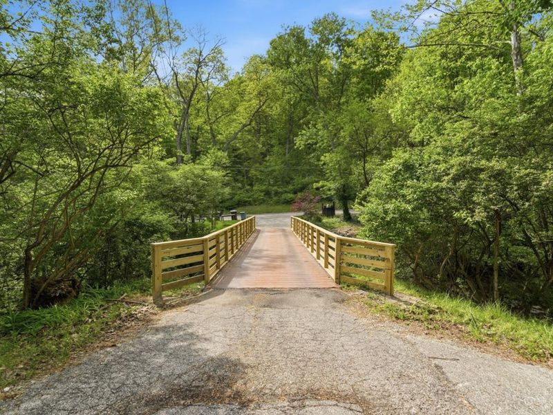 454 8 Mile Road, Cincinnati, OH 45255 Photo 72