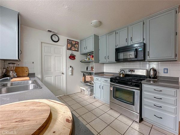 10330 E Avenue R14, Littlerock, CA 93543