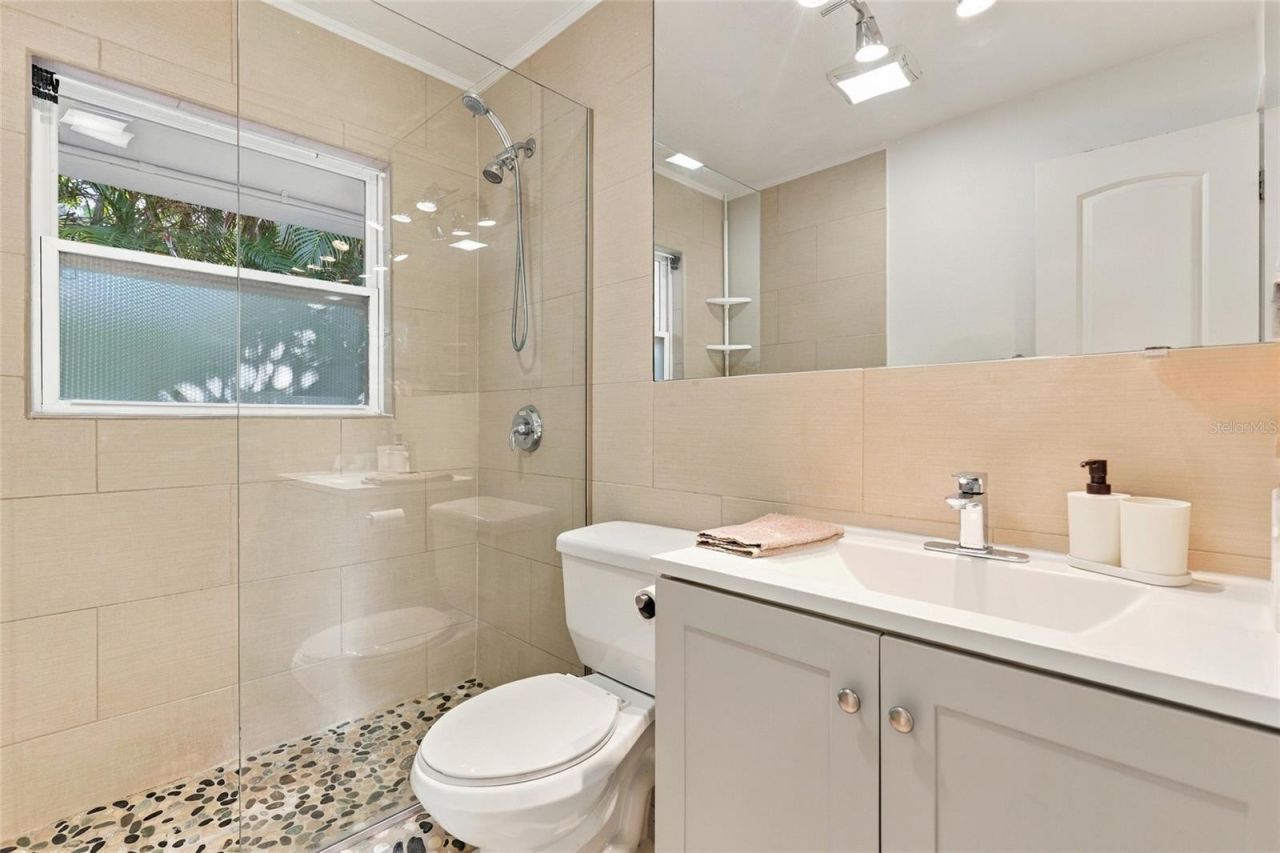 4001 Groveland Avenue, Sarasota, FL 34231 Photo