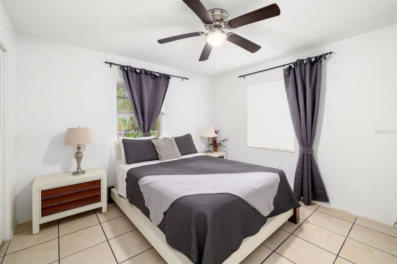 4001 Groveland Avenue, Sarasota, FL 34231 Photo