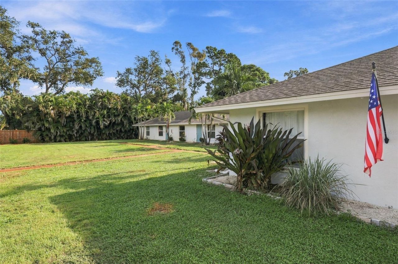 4001 Groveland Avenue, Sarasota, FL 34231 Photo