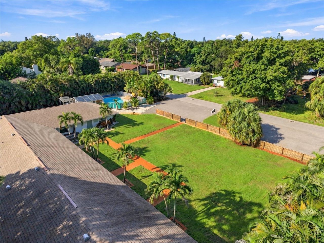 4001 Groveland Avenue, Sarasota, FL 34231 Photo