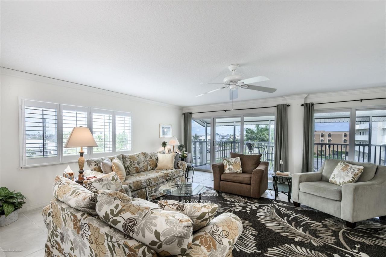 1477 Park Beach Circle, Unit 33, Punta Gorda, FL 33950 Photo