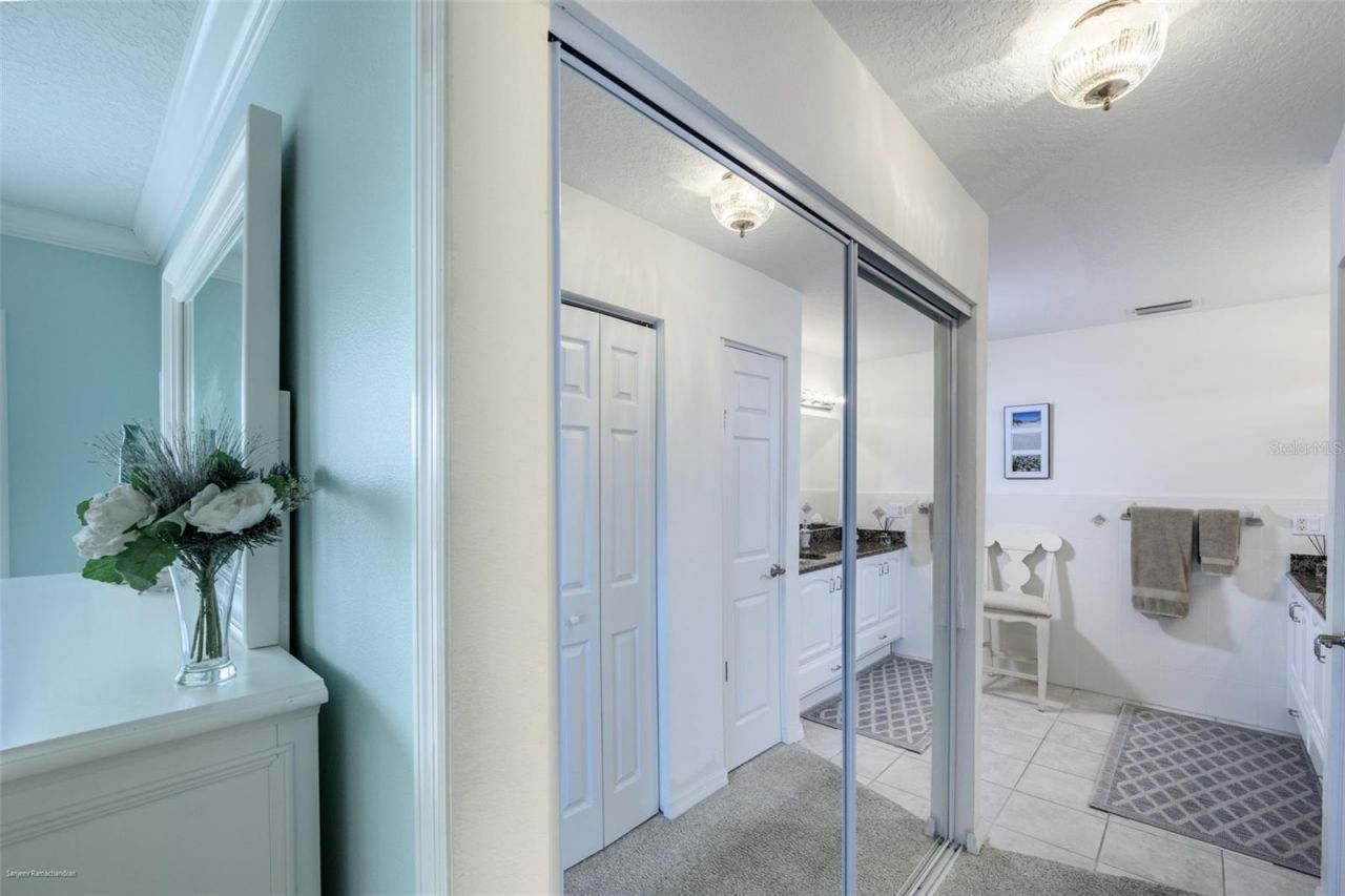1477 Park Beach Circle, Unit 33, Punta Gorda, FL 33950 Photo