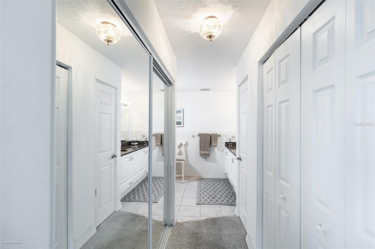 1477 Park Beach Circle, Unit 33, Punta Gorda, FL 33950 Photo