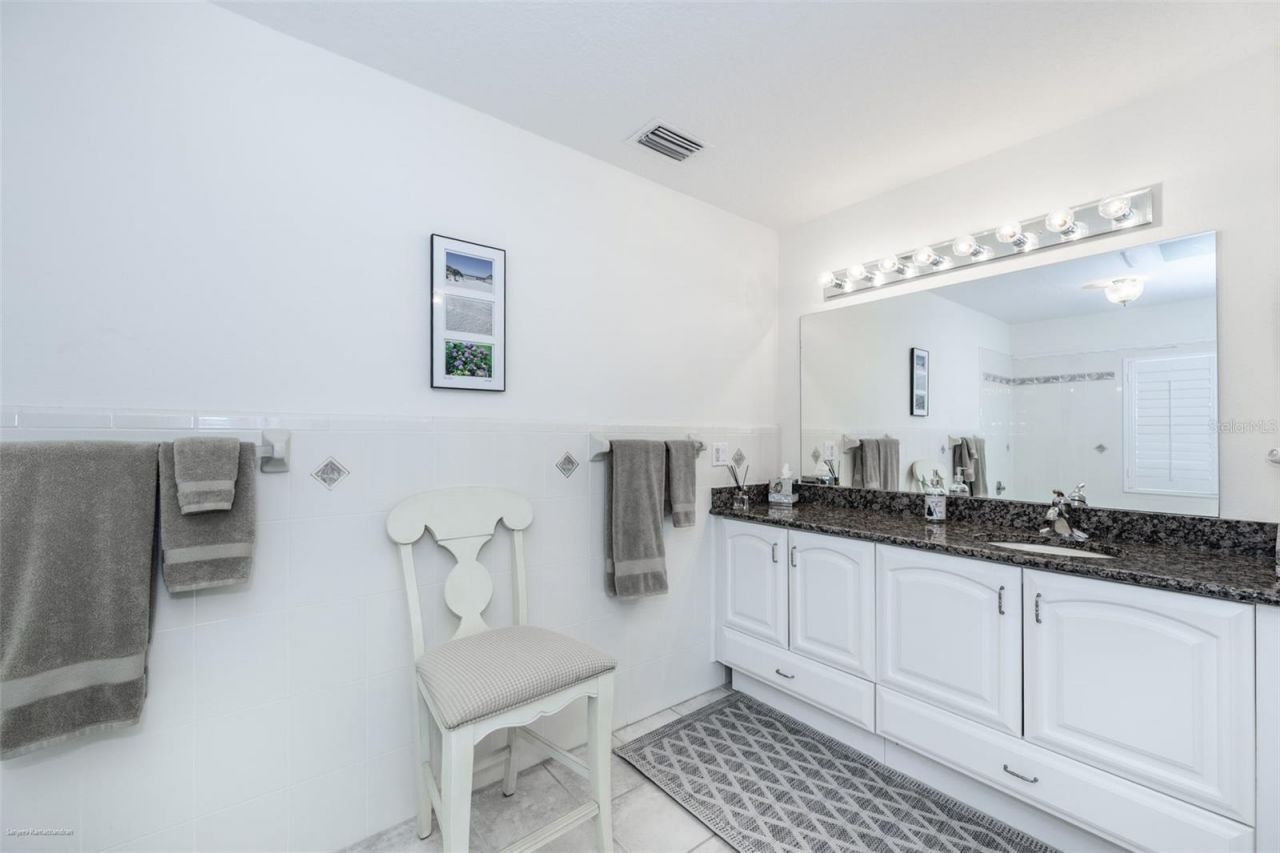 1477 Park Beach Circle, Unit 33, Punta Gorda, FL 33950 Photo