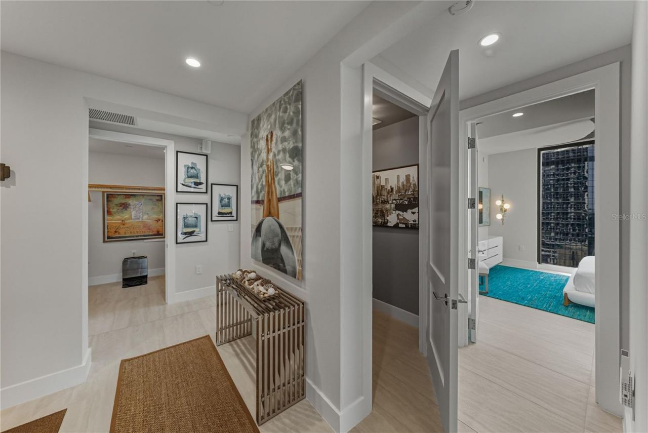 275 1st Avenue S, Unit 1701, Saint Petersburg, FL 33701 Photo