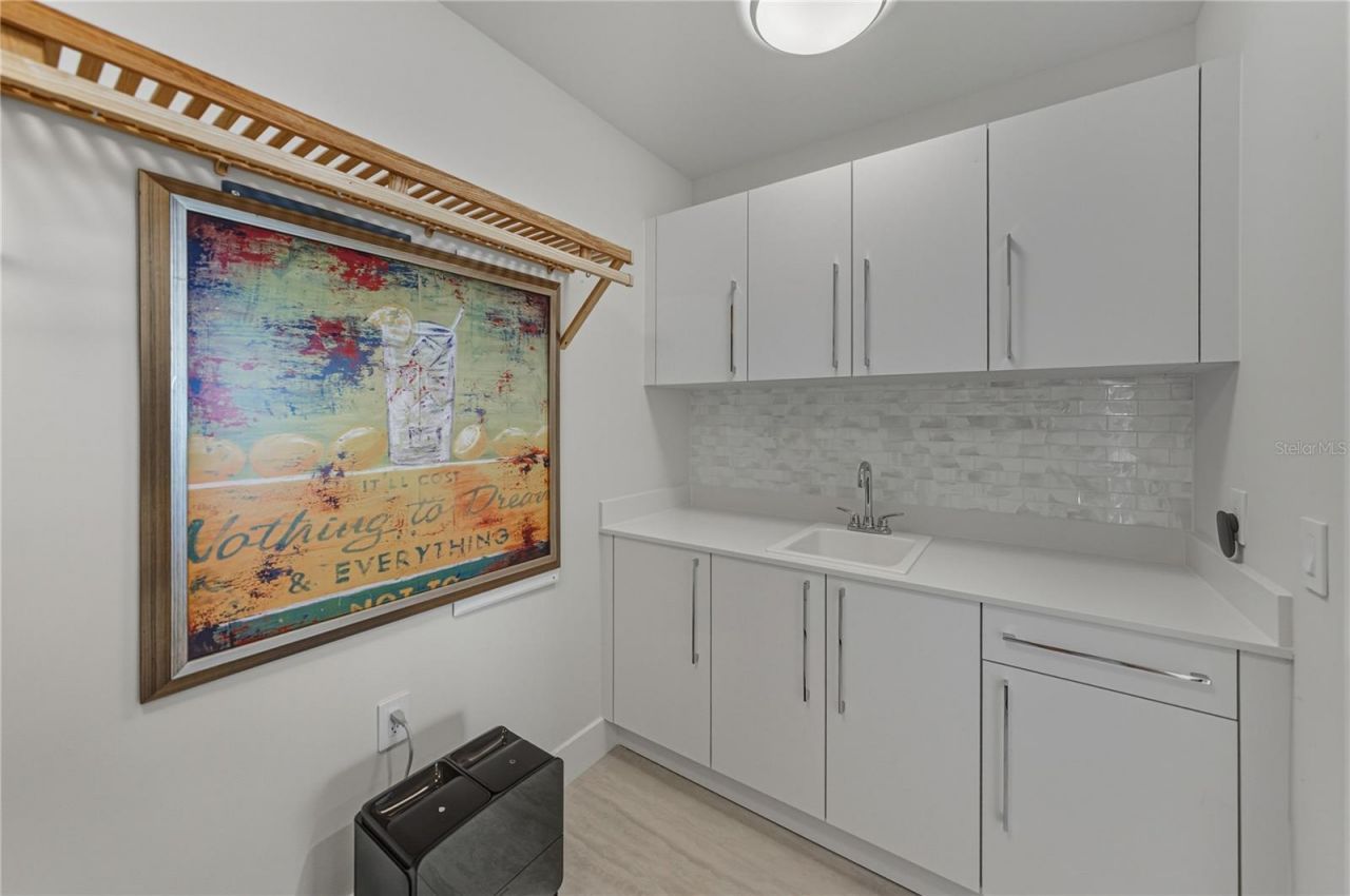 275 1st Avenue S, Unit 1701, Saint Petersburg, FL 33701 Photo