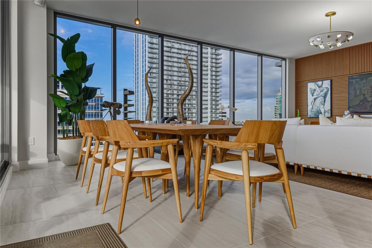 275 1st Avenue S, Unit 1701, Saint Petersburg, FL 33701 Photo