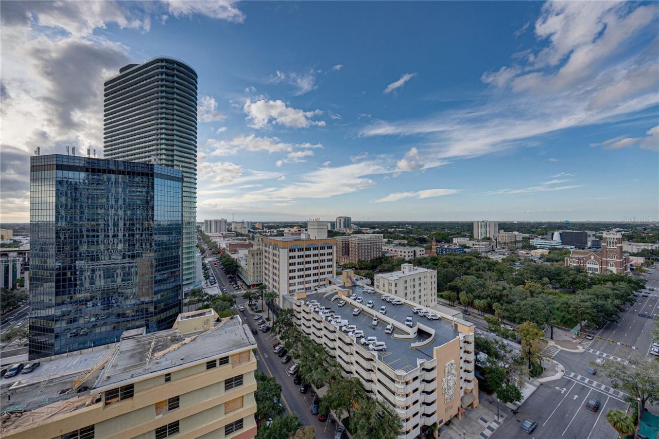 275 1st Avenue S, Unit 1701, Saint Petersburg, FL 33701 Photo