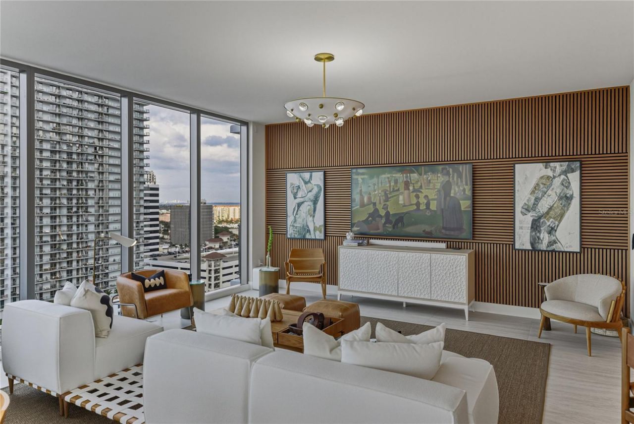 275 1st Avenue S, Unit 1701, Saint Petersburg, FL 33701 Photo