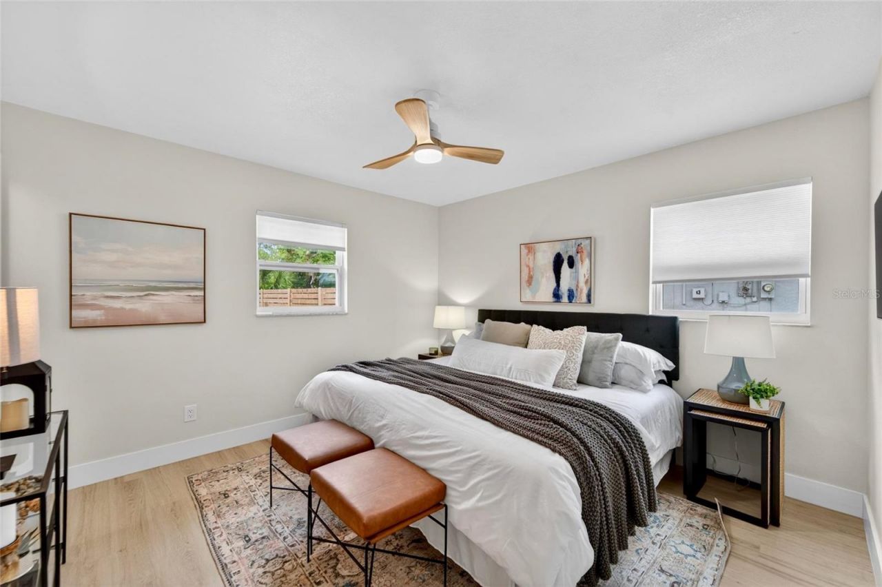 2575 Granada Circle E, Saint Petersburg, FL 33712 Photo