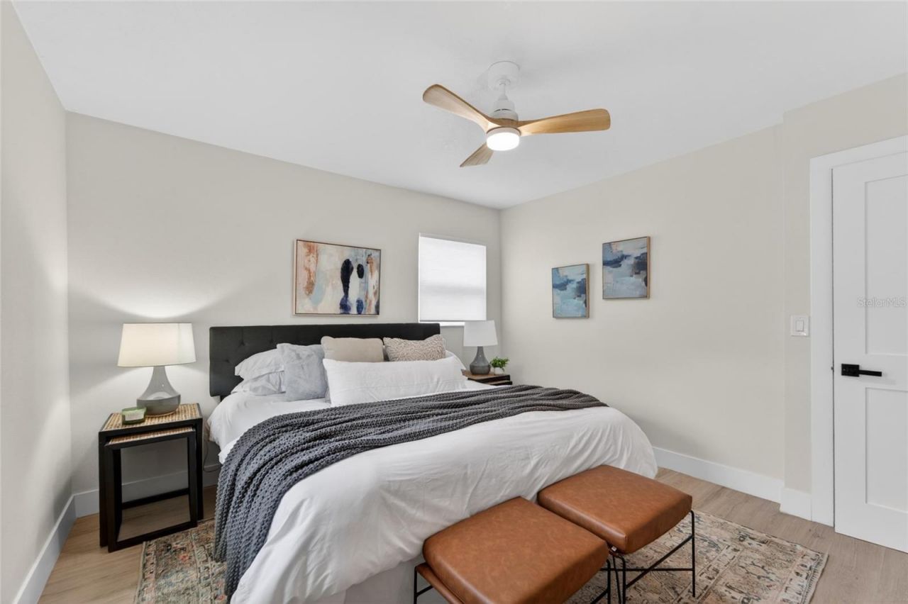 2575 Granada Circle E, Saint Petersburg, FL 33712 Photo