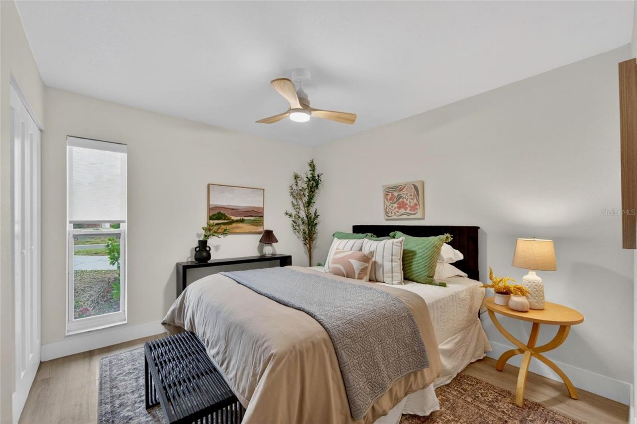 2575 Granada Circle E, Saint Petersburg, FL 33712 Photo