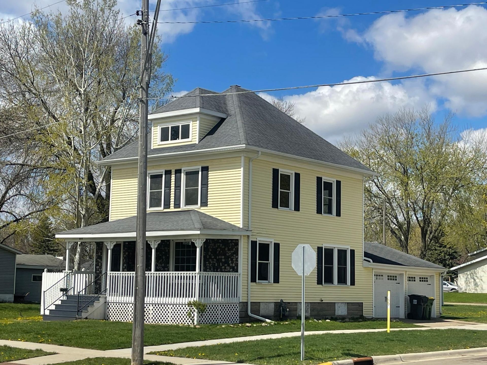 387 4th Street, Tracy, MN 56175