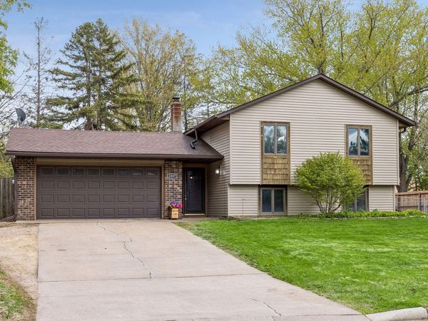 2327 Hidden Valley Lane, Stillwater, MN 55082