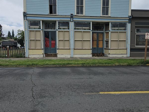 3569 3rd St, Hubbard, OR 97032