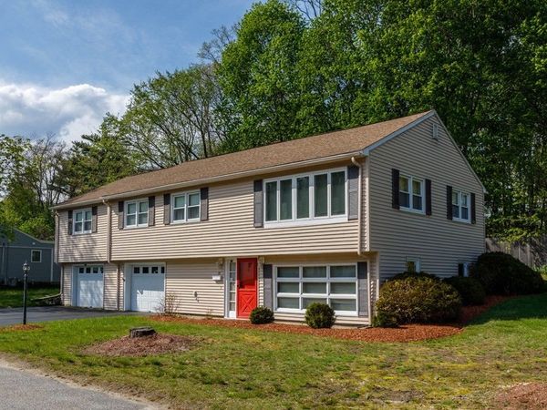 13 Regina Drive, Leominster, MA 01453