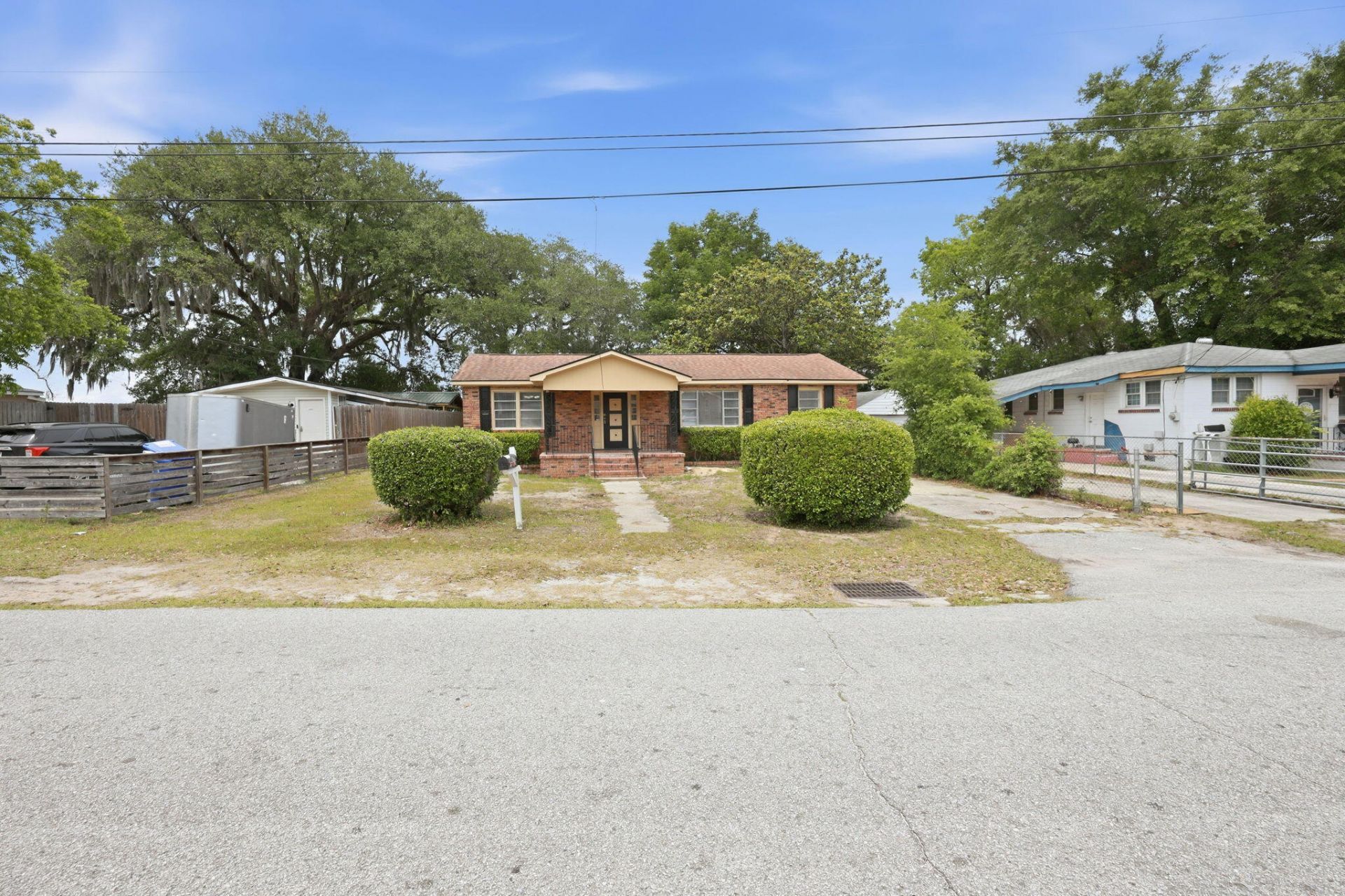 2016 Spruce Boulevard Photo 32