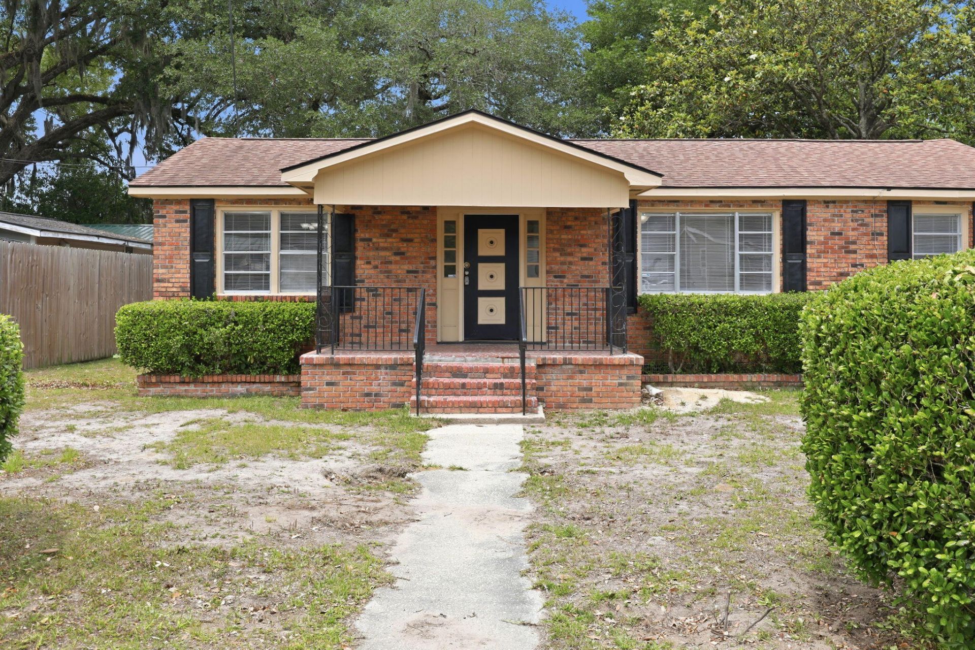2016 Spruce Boulevard Photo 33