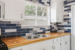 2016 Spruce Boulevard photo 4